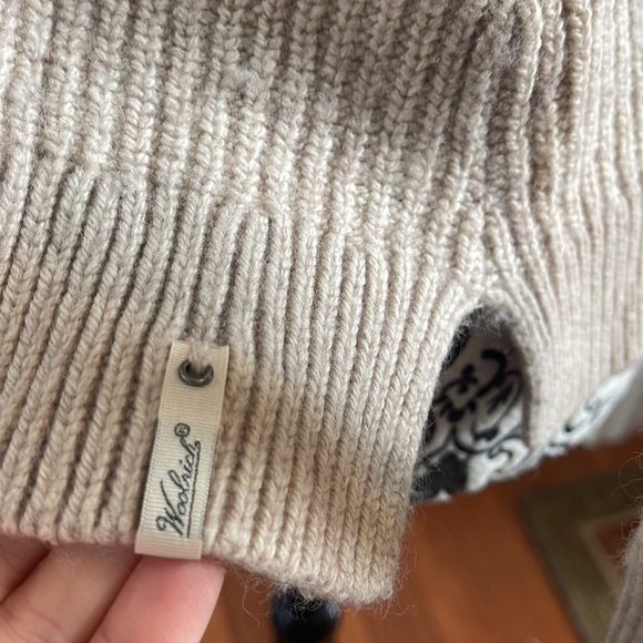 WOOLRICH Pullover Sweater Medium - Picture 5 of 8